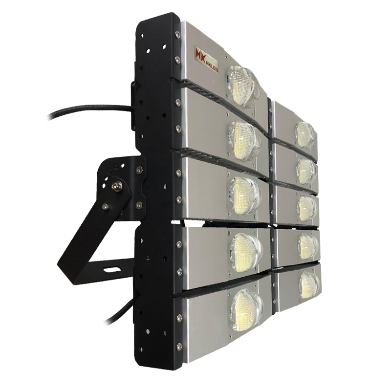 Đèn LED sân bóng 500w