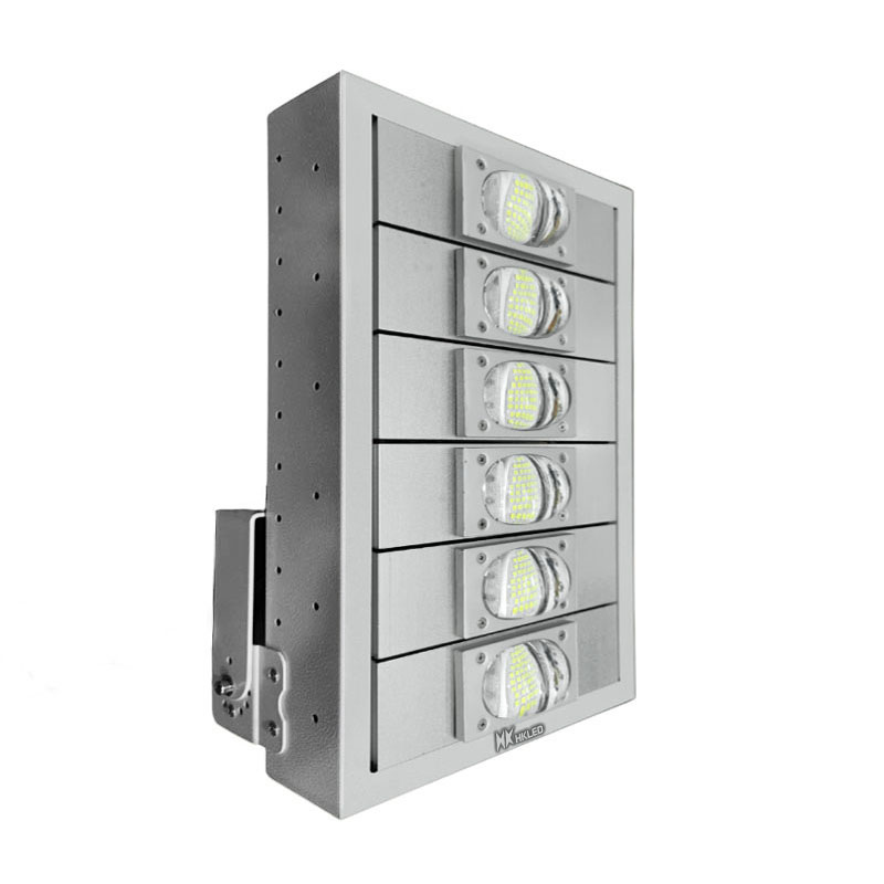 Đèn sân bóng 300w denledhl liên hệ 0965600118